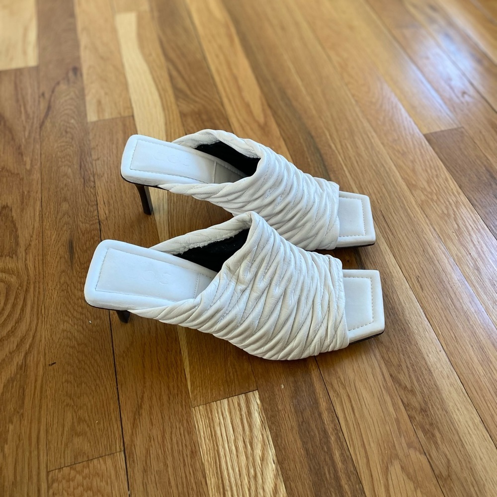 COS Women's Ivory Kitten Heel Mules Slides Shoes Sz 9.5 41 Slip On